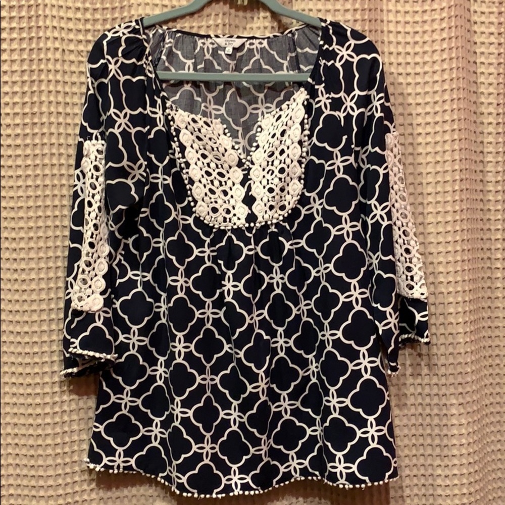 ⚜️crown & ivy embroidered tunic